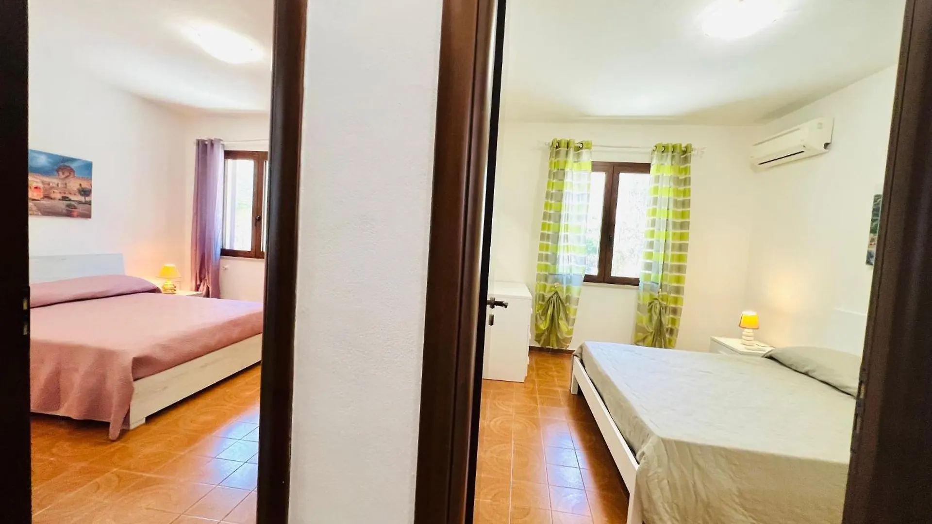 Villa Giada Carini 0*,  Italy