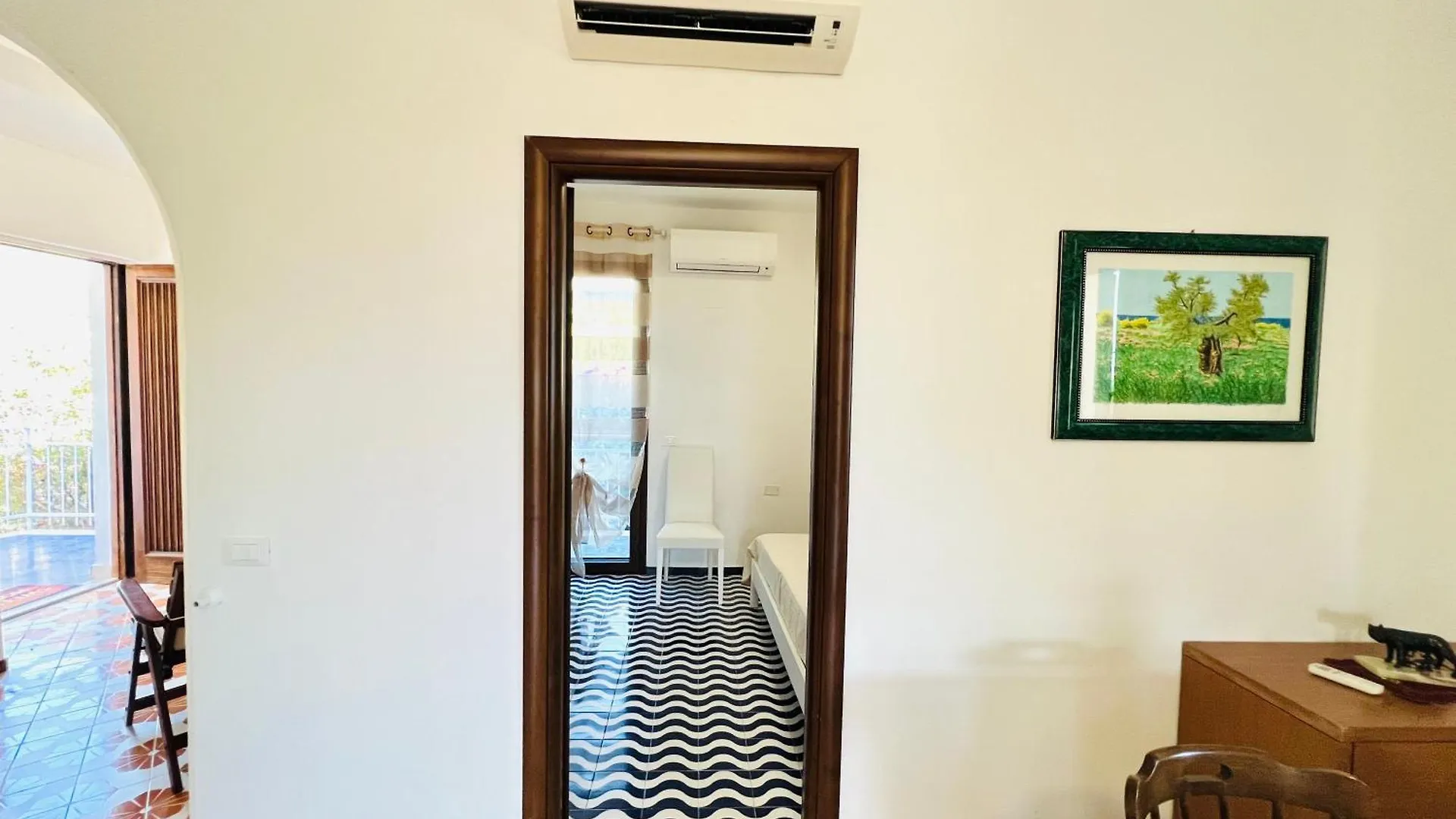 Villa Giada Carini 0*,