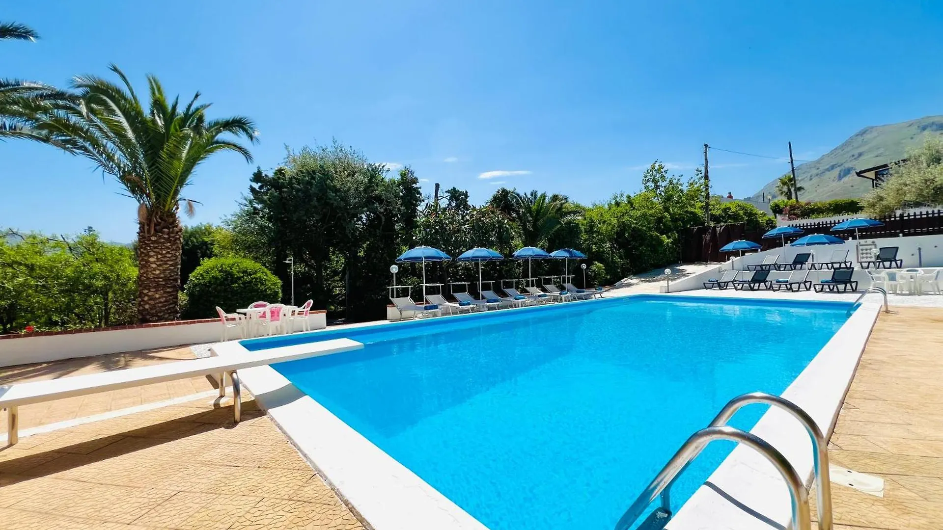 Villa Giada Carini 0*,  Italy