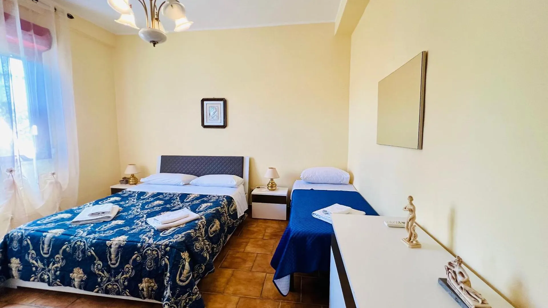 Villa Giada Carini 0*,  Italy